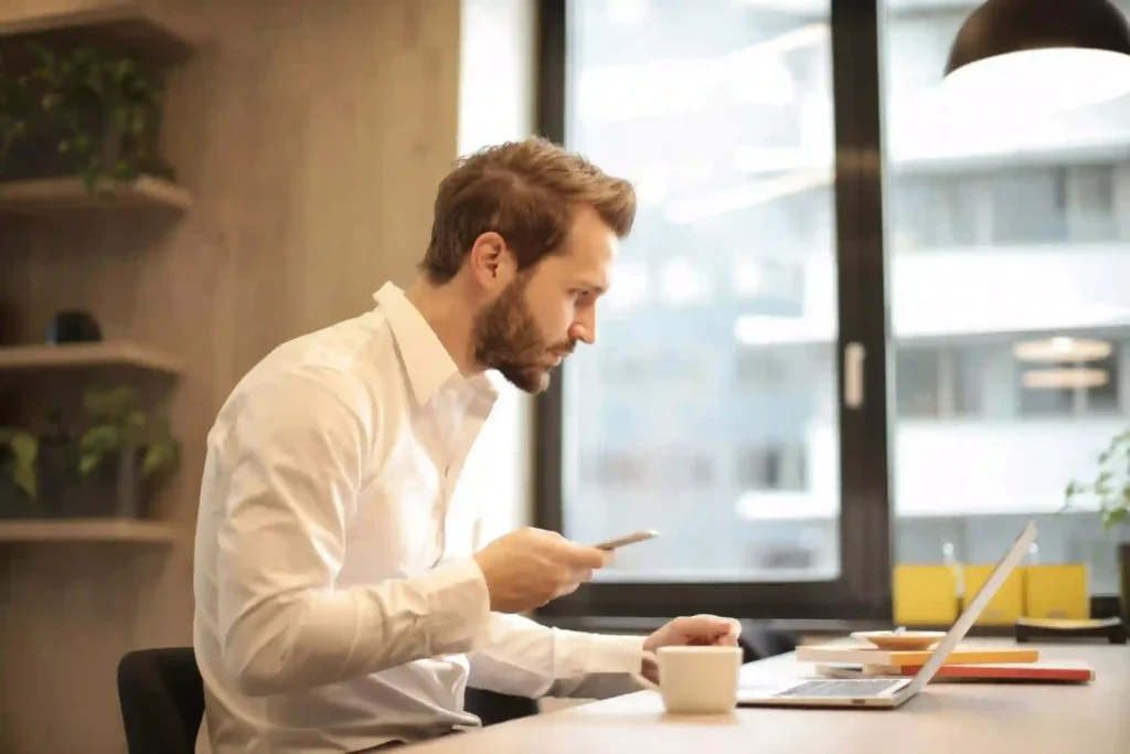 cours FLE en ligne pour adultes— évaluation gratuite